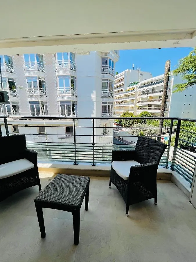 Residence Carlton Riviera Cannes 4*,