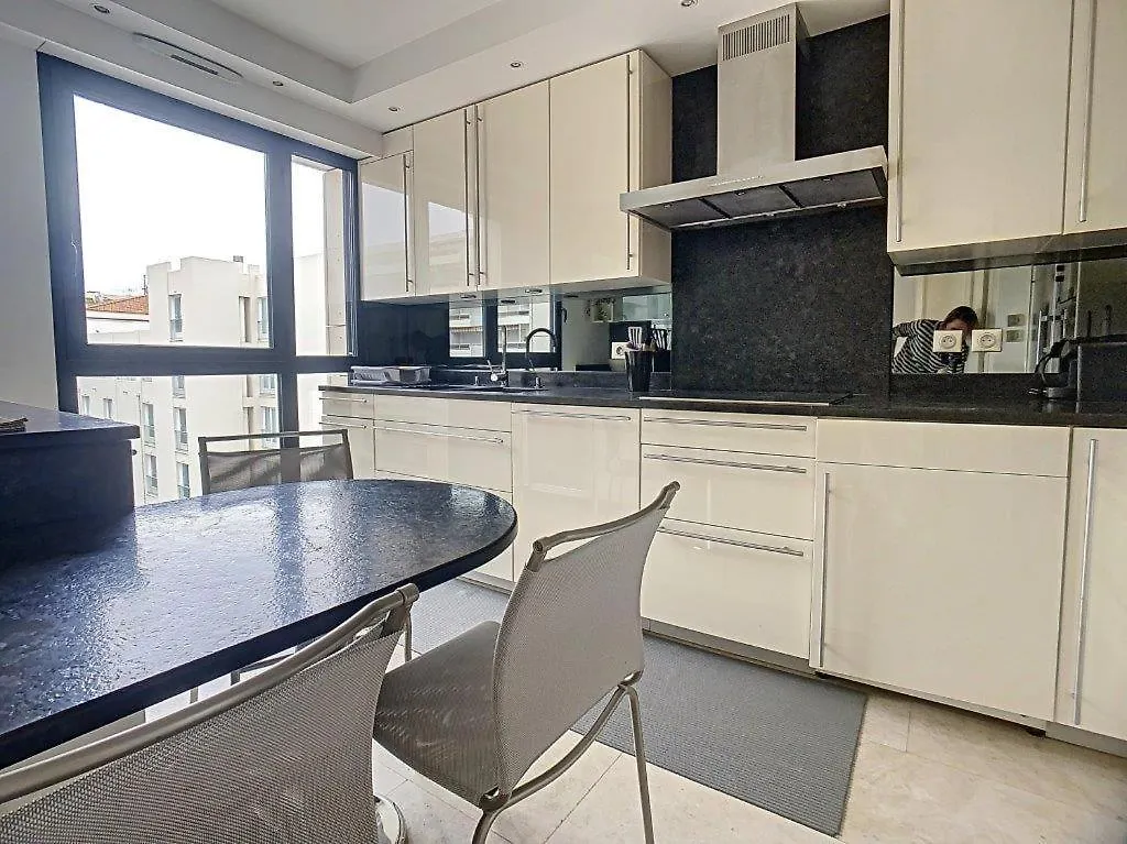 Residence Carlton Riviera Cannes France