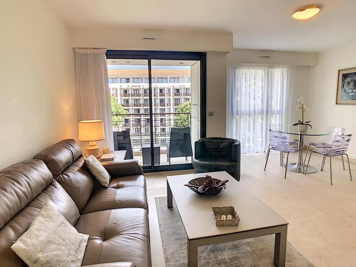 Апарт-отель Residence Carlton Riviera Канны