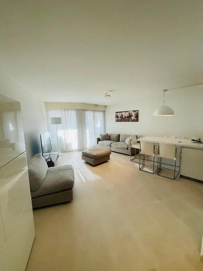 Residence Carlton Riviera Канны 4*,