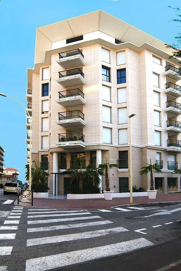 Residence Carlton Riviera Канны 4*,